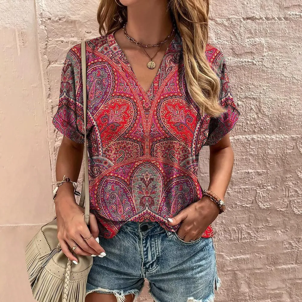 Ethnic V-Neck Printed T-Shirt for a Stylish Summer Look with Short Sleeves